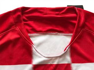 Camisetas de Fútbol Retro Personalizadas para Hombre, Uniformes Deportivos, Kits de Alta Calidad, Camiseta de Fútbol con Cuello en V, Proveedor de Camisetas - Product Image 4