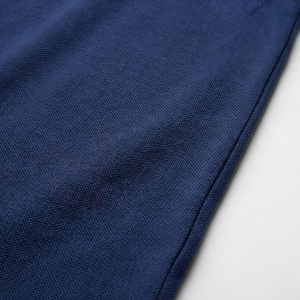 Polo à manches courtes bleu marine pour homme, 100% coton piqué, logo brodé, décontracté, respirant, coupe classique, design tricoté uni - Product Image 4