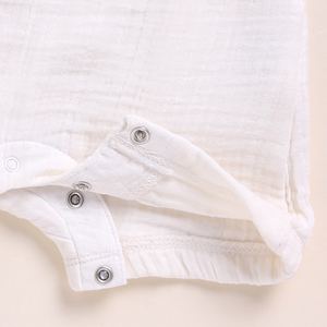 Whisper Baby Rompers Pack de 2 Muselina orgánica de calidad premium Tamaño medio Color leche y cacao - Product Image 5