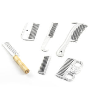Ensemble de brosses à cheveux pour chevaux en acier inoxydable avec manche en bois, outils de toilettage en métal pour l'entretien des moutons et des chèvres, brosse à cheveux pour chevaux réutilisable en métal - Product Image 1