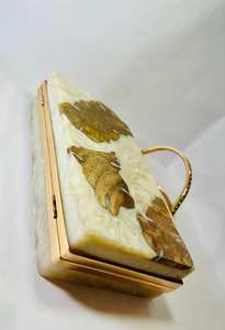 Sculpture de table en résine peinte à la main, motif feuille de marbre ivoire, éco-responsable, décoration intérieure, nature, luxe, avec poignée supérieure - Product Image 4