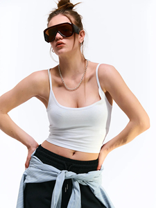 เสื้อกล้ามคอกว้างผู้หญิง ผ้าฝ้ายผสมสแปนเด็กซ์ ทรงเข้ารูป สไตล์ครอป แคมิโซล สตรีทแวร์ Y2K เสื้อผ้าลำลอง สกรีนโลโก้ได้ ใส่สบายสำหรับฤดูร้อน - Product Image 4