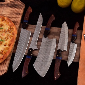 Ensemble de couteaux de cuisine en acier Damas faits à la main avec manches en bois, ensemble de couteaux de chef professionnels pour la vente en gros, OEM et marque privée - Product Image 3