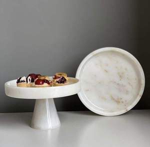 Support à gâteau de luxe en résine fait main, 3 pièces, écologique, pour présentation de desserts, mariage, anniversaire, pâtisserie, événement, décoration, traiteur - Product Image 2
