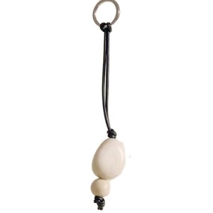 Trending Minimalist Cream Bead Keychain Leather Cord Key Holder Ring Simple Bag Charm Stylish Car Keyring Fashion Accessory - Product Image 1