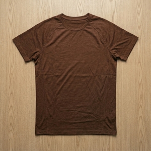 T-shirt unisexe 100 % coton respirant à séchage rapide personnalisable pour le sport et le streetwear, 230 g, col rond, manches courtes, coupe oversize - Product Image 5