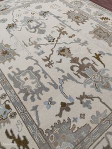 Alfombra de Lana en Tonos Pastel, Estilo Oushak con Diseño Floral, Color Beige Marfil y Verde Salvia, Hecha a Mano, Alfombra Grande Tradicional para Sala de Estar - Product Image 6