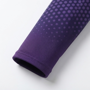 เสื้อกีฬากันแดดแขนยาว เสื้อกีฬาทนทาน เสื้อรัชการ์ดแบบพอดีตัว - Product Image 5