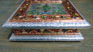 Boîte à fruits secs artisanale en laiton et bois gravé, plaquée or, style antique, modèle de boîte cadeau décorative indienne - Product Image 2
