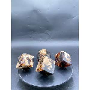 Cube d'ambre naturel indonésien de 5 cm, pierre polie, cristal naturel en vrac pour la fabrication de bijoux et l'artisanat, usage décoratif - Product Image 1