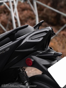 Feux arrière LED rouges noirs à 2 lentilles AJLIGHT DESIGN AJ6-BTL de haute qualité 2026 pour systèmes d'éclairage de moto modèles Cygnus X - Product Image 6