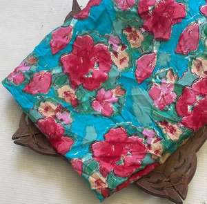 Tissu en coton de qualité supérieure, matière lisse, confortable et aérée pour la confection de vêtements, la couture à domicile et les créations DIY - Product Image 4