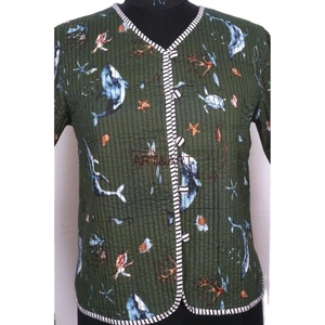 Veste courte matelassée à motif géométrique et écologique en coton biologique 100% pour femmes, veste courte de style bohème à col en V - Product Image 6