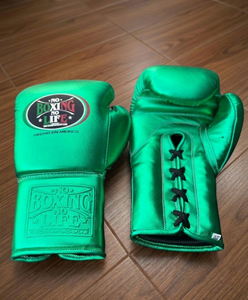 น็อคบ็อกซิ่ง น็อคไลฟ์ ถุงมือคิกบ็อกซิ่งแบบผูกเชือกสไตล์เม็กซิกัน รุ่นโปร สำหรับทุกเพศ - สีเขียวเมทัลลิก - Product Image 4