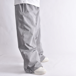 Baggy gris personnalisé Pantalon de ski imperméable coupe-vent pour homme avec bas de ceinture réglable et coupe décontractée - Product Image 1