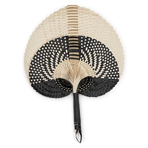 Éventails de feuille de palmier du Vietnam faits à la main, matériaux naturels, éventails de main, décoration de qualité supérieure pour mariage - Product Image 2