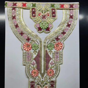 Patchs à coudre en organza dentelle miel à col rond avec broderie de sequins pour saris, robes, chemisiers et kurtis pour femmes - Product Image 1