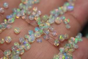 Perles d'opale naturelle éthiopienne de qualité AAA, pierre de naissance d'octobre, perles rondelles lisses avec jeu de couleurs pour la fabrication de bijoux - Product Image 5
