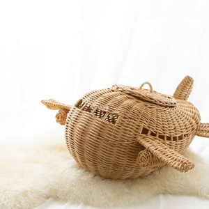 Cesta de Almacenamiento de Mimbre con Forma de Avión, Cesta de Almacenamiento Divertida para Habitación Infantil, Almacenamiento de Juguetes y Decoración de Guardería - Product Image 2