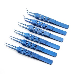 Lot d'instruments chirurgicaux de haute qualité certifiés CE pour micro-suture, comprenant des pinces Hoskin à pointe angulaire bleues - Product Image 1