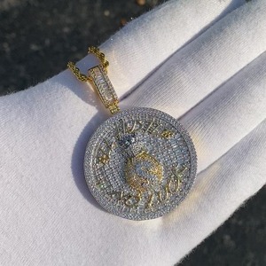 Collar con colgante de letras 'All Hustle No Luck' con diamantes engastados, chapado en rodio, para fiesta - Product Image 4