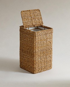 Natural Rattan <b>Storage</b> <b>Basket</b> Rectangle Eco-Friendly Rustic Style Sundries <b>Storage</b> Box With Lid - Product Image 3