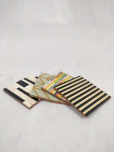 แผ่นรองแก้วไม้พรีเมียม ดีไซน์สั่งทำฟรี (ไม้และเรซิ่น) ทนทานยาวนาน เป็นมิตรกับสิ่งแวดล้อม เหมาะสำหรับใช้ในบ้านและสำนักงาน - Product Image 2