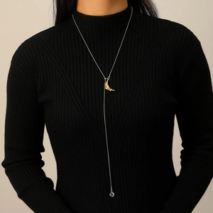 Cadena para suéter con diseño de luna para mujer, estilo sencillo con cadena de serpiente chapada en oro. - Product Image 2