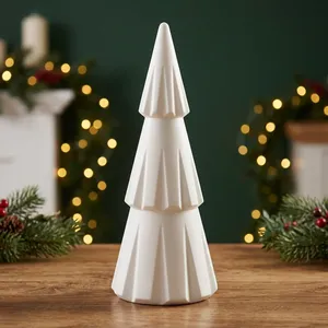 Árbol de Navidad en Miniatura Moderno de Resina Blanca con Forma de Pino, Decoración Pequeña para Mesa de Interior, Artesanía Duradera y Ecológica, Sin Luces - Product Image 2