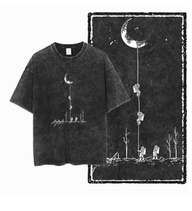 Camiseta negra de manga corta para hombre con estampado de astronauta en la luna, corte regular, cuello redondo, diseño informal de jersey de algodón - Product Image 3