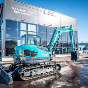 Excavadora de cadenas usada versátil de 3 toneladas con orugas de goma y pluma de giro lateral para construcción en espacios reducidos - Product Image 1