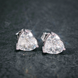 Boucles d'oreilles en argent sterling 925 avec moissanite, vente en gros, clous en moissanite en forme de cœur 4mm 5mm 8mm, boucles d'oreilles clous en diamant de laboratoire - Product Image 4