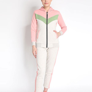 ชุดวอร์มขายดี คุณภาพพรีเมียม ราคาสมเหตุสมผล สำหรับผู้หญิง ขายส่ง เสื้อผ้าลำลอง ชุดวอร์มผู้หญิง - Product Image 1