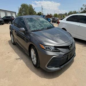 Toyota Camry 2023 d'occasion, excellent état, jamais accidentée, bien entretenue, documents d'origine, prête à rouler - Product Image 1