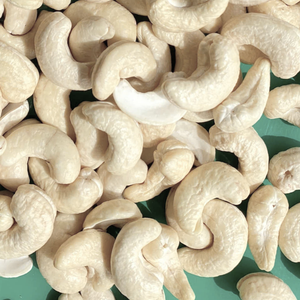 Fournisseur de confiance au Vietnam : Noix de cajou WW180, WW240, WW320, LP, noix de cajou brutes, amandes de cajou exportées vers Dubaï, l'UE, le Moyen-Orient - Product Image 1