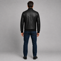 Blouson bomber en cuir véritable noir pour homme avec panneaux d'épaule matelassés, col et poignets côtelés et poches zippées