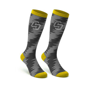 Chaussettes de compression respirantes à design personnalisé, tricotées, 100% polyester, antibactériennes, séchage rapide, pour hommes, femmes, unisexe, athlétiques - Product Image 1