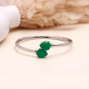 Pulsera de Perlas y Esmeraldas de Primera Calidad, Chapada en Plata 925, Ajustable, Elegante, para Mujer, Regalo para Ella - Product Image 2