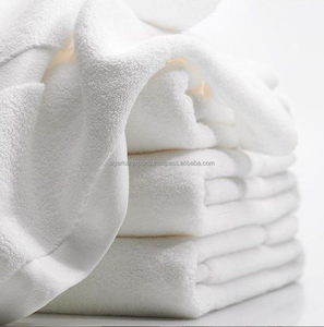 Heavy Duty 400 GSM Cotton Hospital Bath Towels Soft Lightweight Quick Dry Fabric Hospital Medical Rehab OEM - Product Image 1
