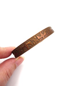 Brazalete de Cobre Antiguo Unisex de Lujo, Ajustable, con Terapia Magnética y Grabado, para el Dolor Articular, Moderno - Product Image 4