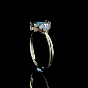 Bague en or 14 carats multi-pierres avec diamant de laboratoire taille émeraude 1 carat et accents baguette, certifiée IGI GIA, bijoux en gros - Product Image 5