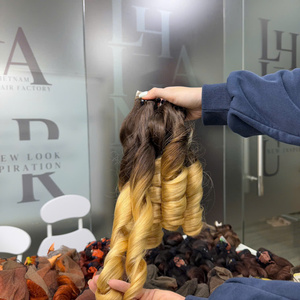 Extensiones de cabello vietnamita rizado y ondulado color rubio ombre para mujeres, precio de fábrica al por mayor, cabello de lujo de alta calidad - Product Image 4