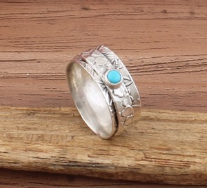 Bague fine en argent sterling 925 avec sertissage en turquoise, minimaliste, à superposer, bague éternité, cadeau de naissance de décembre - Product Image 5