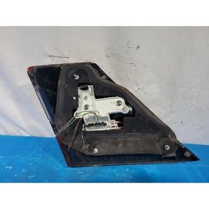 ไฟท้ายขวามือสองสำหรับรถ S-class รุ่น 2218200264 - Product Image 4