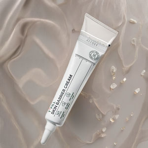 Crema Differ&Deeper para la Barrera Cutánea con Pantenol, Exfoliante para Rostro, Cuello y Manos, Tratamiento para el Acné, Crema Hidratante Reparadora de Manchas, Caja de 15g - Product Image 1