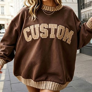 Sweat-shirt tricoté ample personnalisé pour femme, à col montant, manches longues, avec patchwork à carreaux vichy, applique lettre et bordure à carreaux contrastants - Fabricant - Product Image 4