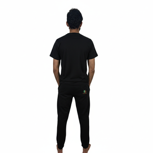 Ensemble de survêtement en coton pour homme, idéal pour l'entraînement en extérieur, comprenant un t-shirt noir oversize et un pantalon décontracté - Product Image 4