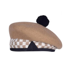 Gorro Balmoral Escocés Blanco con Detalles en Caqui, 100% Lana, Gorro de Lana Escocesa - Product Image 4