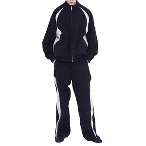 Fabricante de Conjuntos Deportivos de Poliéster y Nailon con Cremallera, Estilo Urbano, Unisex, Personalizados, Holgados, en Diferentes Colores y Tallas - Product Image 1