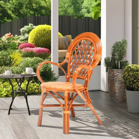Chaise de salle à manger Bali Bistro en rotin poli moderne pour salles à manger élégantes et confortables dans la maison, l'appartement, l'hôtel, la villa